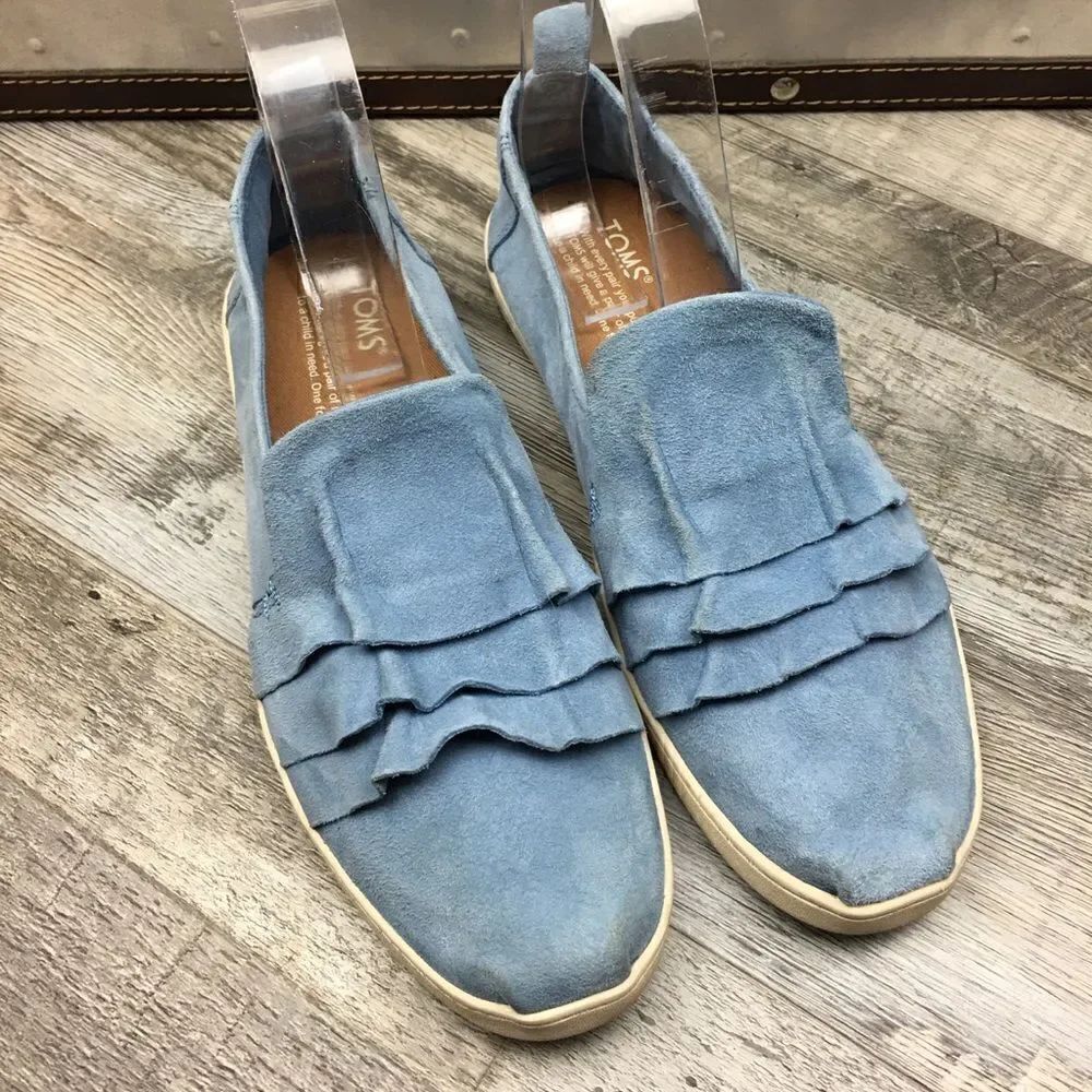Toms Flat Women Size 6